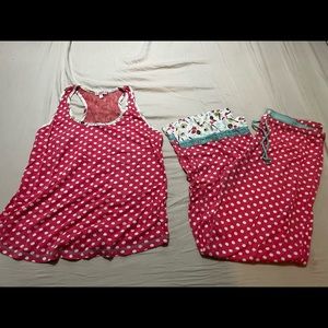 Ladies Insomniax Two Piece Pink Floral And Polka dot Pajamas Size M.